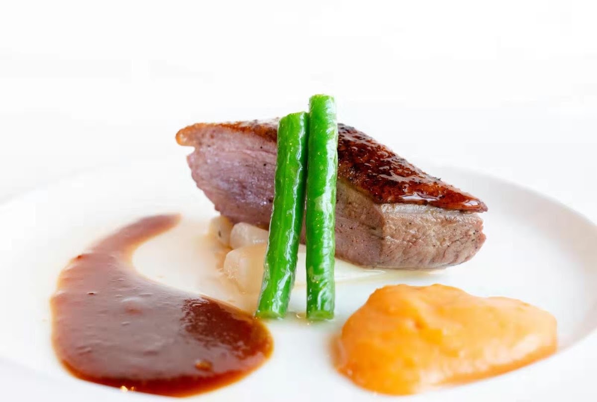 Red Moon Restaurant & Sushi Photos 2